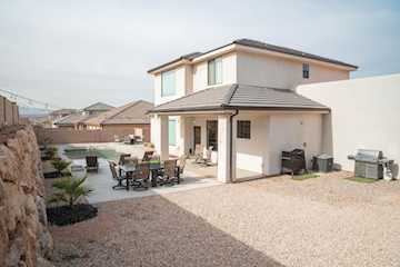 Addressess Withheld Washington, UT 84780 home for sale, MLS#25-257811 - Erika Rogers Photo 3