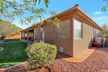 1691 N Palo Verda DR St George, UT 84770 home for sale, MLS#25-265733 - Erika Rogers Photo 5
