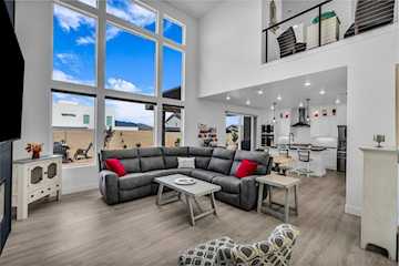 674 W Green Mountain DR St George, UT 84790 home for sale, MLS#25-265762 - Erika Rogers Photo 4