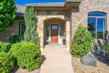 918 S Country Way Washington, UT 84780 home for sale, MLS#25-265766 - Erika Rogers Photo 3