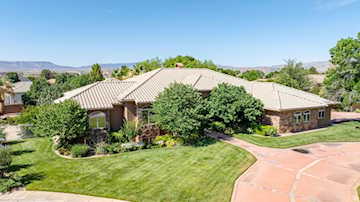 1287 W Bloomington #7 St George, UT 84790 home for sale, MLS#25-265789 - Erika Rogers Photo 3