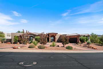 2082 W Long Sky DR St George, UT 84770 home for sale, MLS#25-265859 - Erika Rogers Photo 3
