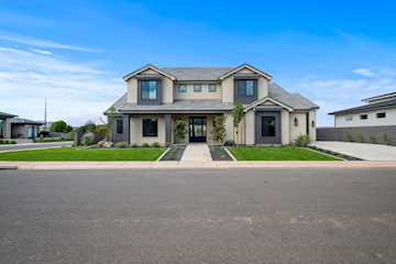 2784 S Farmland Drive Washington, UT 84780 home for sale, MLS#25-262607 - Erika Rogers Photo 2