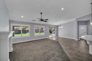 3237 S Tiger Maple CIR St George, UT 84790 home for sale, MLS#25-266087 - Erika Rogers Photo 3