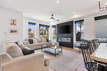 740 Olympic LN St George, UT 84790 home for sale, MLS#25-265577 - Erika Rogers Photo 5