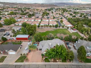 1019 S 900  E St George, UT 84790 home for sale, MLS#25-265669 - Erika Rogers Photo 5