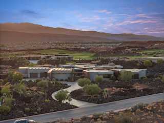 2515 N Tacheene DR St George, UT 84770 home for sale, MLS#25-265445 - Erika Rogers Photo 3