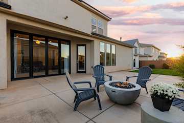 3397 E Maple Mountain DR St George, UT 84790 home for sale, MLS#25-265478 - Erika Rogers Photo 5