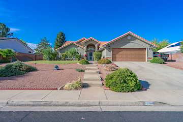 695 N Daybreak DR St George, UT 84770 home for sale, MLS#25-266355 - Erika Rogers Photo 2