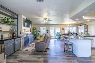 695 N Daybreak DR St George, UT 84770 home for sale, MLS#25-266355 - Erika Rogers Photo 3
