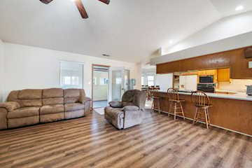 2095 S Solana CIR Washington, UT 84780 home for sale, MLS#25-266361 - Erika Rogers Photo 4