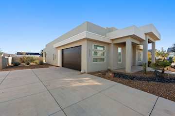 5791 S Russet Sun DR St George, UT 84790 home for sale, MLS#25-266471 - Erika Rogers Photo 2