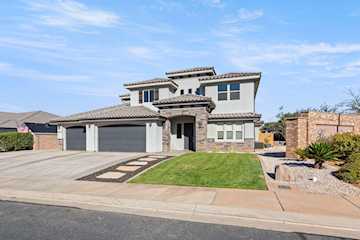 3033 Gentry LN St George, UT 84790 home for sale, MLS#25-263670 - Erika Rogers Photo 2