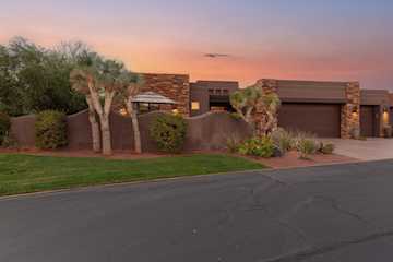 1500 E Split Rock DR #20 Ivins, UT 84738 home for sale, MLS#25-266367 - Erika Rogers Photo 2