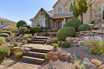 1253 W Lexington ST Washington, UT 84780 home for sale, MLS#25-266497 - Erika Rogers Photo 4