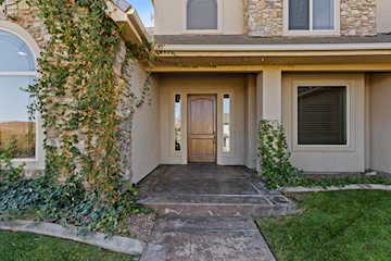 1253 W Lexington ST Washington, UT 84780 home for sale, MLS#25-266497 - Erika Rogers Photo 5