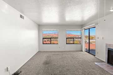 161 W 950  S #E1 St George, UT 84770 condo for sale, MLS#25-266520 - Erika Rogers Photo 4