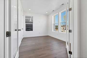 3569 S Turin LN St George, UT 84790 home for sale, MLS#25-266519 - Erika Rogers Photo 5