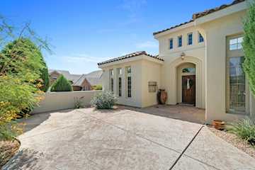 2032 E Circle Ridge DR St George, UT 84790 home for sale, MLS#25-265492 - Erika Rogers Photo 3