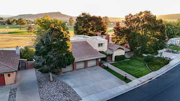 3119 S Jacob Hamblin DR St George, UT 84790 home for sale, MLS#25-266571 - Erika Rogers Photo 5