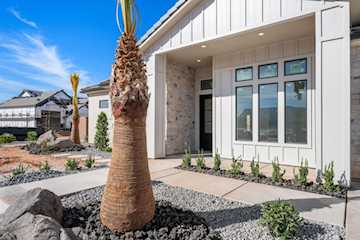 4988 S Lakefront Place Washington, UT 84780 home for sale, MLS#25-266600 - Erika Rogers Photo 3