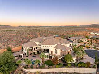 1445 W Grande CIR #7 Washington, UT 84780 home for sale, MLS#25-266615 - Erika Rogers Photo 3