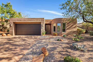 2255 N Tuweap DR #57 St George, UT 84770 home for sale, MLS#25-266652 - Erika Rogers Photo 2