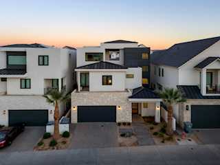 5335 S Pura CIR St George, UT 84770 home for sale, MLS#25-266661 - Erika Rogers Photo 3