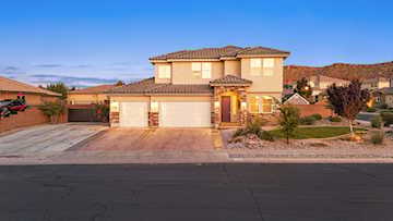 3753 S 2640  E St George, UT 84790 home for sale, MLS#25-266703 - Erika Rogers Photo 2