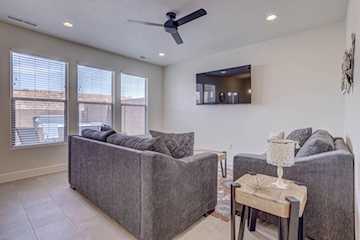 1301 E Vista Roja Place Washington, UT 84780 home for sale, MLS#25-266758 - Erika Rogers Photo 5