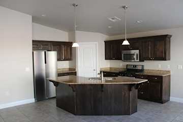 505 E Ruby Place Washington, UT 84780 home for sale, MLS#25-266771 - Erika Rogers Photo 2