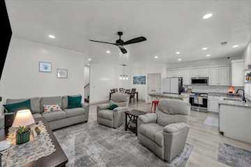 355 W 200  S #139 Washington, UT 84780 home for sale, MLS#25-266776 - Erika Rogers Photo 2