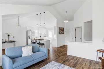 20063 E Tufts Dr Fox Hill 4th Flg Welcome to this spacious 4-bedroom, 3-bathroom home located in the desirable neighborhood of Piney... Centennial Arapahoe CO 80015 4126759 home for sale $570,000 4126759 Photo 4