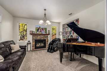 2442 E Mountain Ledge St George, UT 84790 home for sale, MLS#25-265250 - Erika Rogers Photo 4