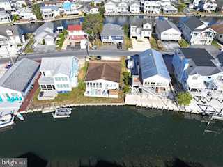 Real Estate for Sale - 16 Oyster Bay Dr in Fenwick Island Photo 4