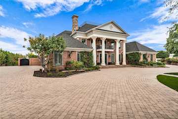 3763 Carribbean CIR St George, UT 84790 home for sale, MLS#25-266820 - Erika Rogers Photo 4