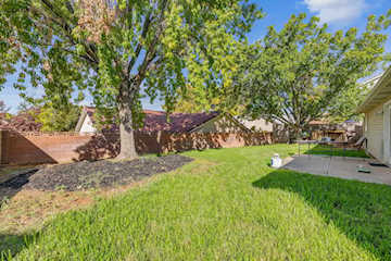 1305 N Royal CIR St George, UT 84770 home for sale, MLS#25-266846 - Erika Rogers Photo 5