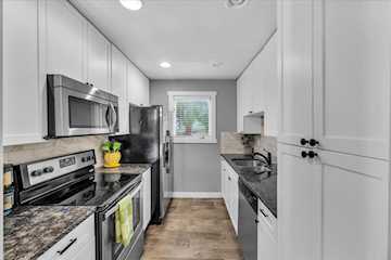 860 S Village RD #X5 St George, UT 84770 condo for sale, MLS#25-266866 - Erika Rogers Photo 5