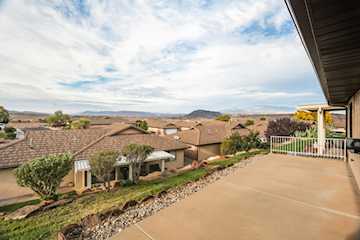 2360 S Hampton RD St George, UT 84770 home for sale, MLS#25-266879 - Erika Rogers Photo 3