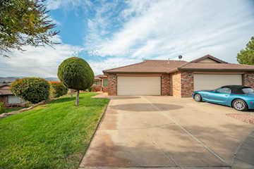 2360 S Hampton RD St George, UT 84770 home for sale, MLS#25-266879 - Erika Rogers Photo 4