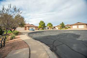 2360 S Hampton RD St George, UT 84770 home for sale, MLS#25-266879 - Erika Rogers Photo 5