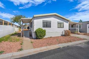 1450 N Dixie Downs RD #50 St George, UT 84770 home for sale, MLS#25-265605 - Erika Rogers Photo 2