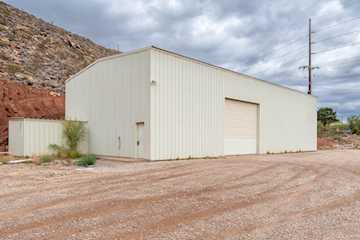 555 E Nichols Peak RD Washington, UT 84780 home for sale, MLS#25-266902 - Erika Rogers Photo 5