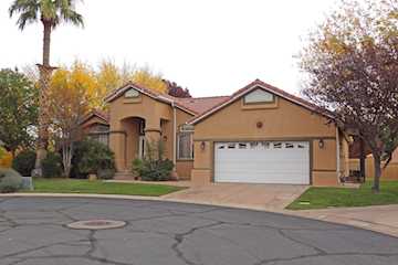 853 W Kestrel CT Washington, UT 84780 home for sale, MLS#25-266915 - Erika Rogers Photo 3