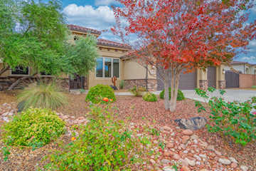 1646 E 90 CIR St George, UT 84790 home for sale, MLS#25-266908 - Erika Rogers Photo 4