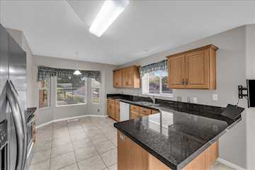 639 W Uxbridge CIR St George, UT 84770 home for sale, MLS#25-265999 - Erika Rogers Photo 4