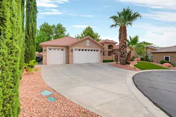 1102 W Chama CT Washington, UT 84780 home for sale, MLS#25-266939 - Erika Rogers Photo 2