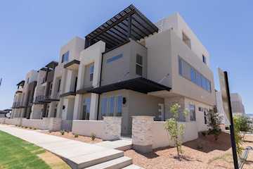 682 W High Tide Place #130 St George, UT 84790 home for sale, MLS#25-266974 - Erika Rogers Photo 2