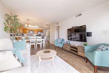 1845 W Canyon View DR #302 St George, UT 84770 condo for sale, MLS#25-266980 - Erika Rogers Photo 2