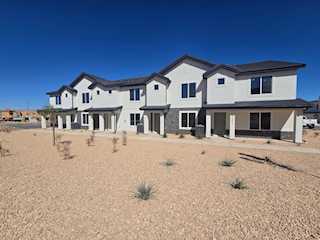 3354 E Dance Hall Ln #2333 Washington, UT 84780 home for sale, MLS#25-267014 - Erika Rogers Photo 5